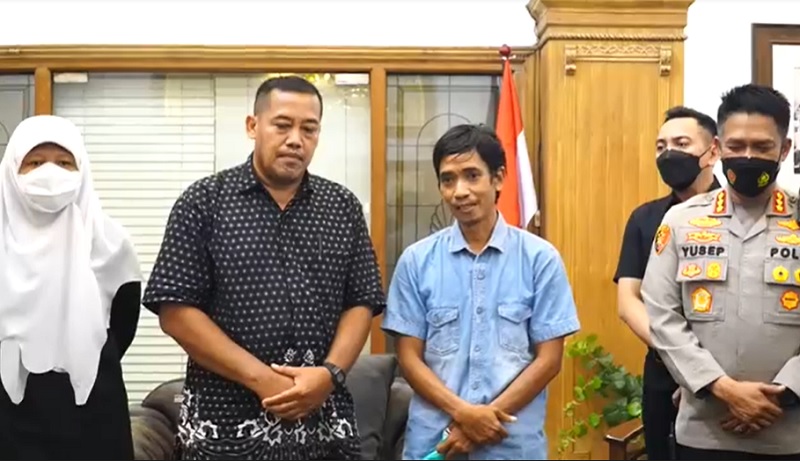 title Laporan Dicabut, Proses Hukum Guru Aniaya Siswa SMP di Surabaya Dihentikan Laporan Dicabut, Proses Hukum Guru Aniaya Siswa SMP di Surabaya Dihentikan