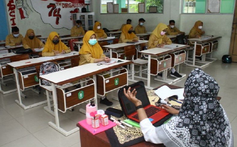 Pemprov Kalbar Lanjutkan PTM Tingkat SMA, Kadisdik: Hanya 50 Persen  
