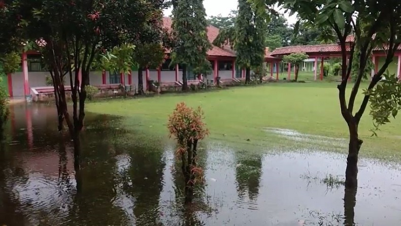 Banjir di Pekalongan Turut Rendam Sejumlah Sekolah