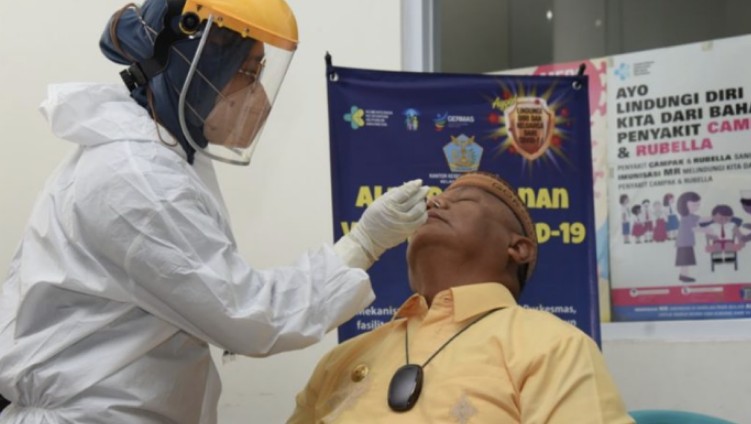 title Sempat Tak Terdeteksi di Swab Antigen, Gubernur Gorontalo Positif Omicron Sempat Tak Terdeteksi di Swab Antigen, Gubernur Gorontalo Positif Omicron