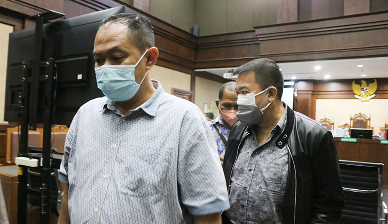 Kasus Korupsi Lahan DP Rp0, Tiga Petinggi Adonara Dituntut 5,5 - 7 Tahun Penjara - Bagian 3