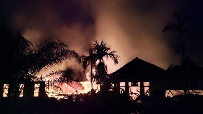Barak Tentara di Markas Batalyon Raider Kalimantan Barat Terbakar