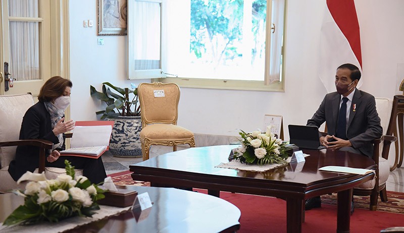 Presiden Jokowi Didampingi Menhan Prabowo Terima Menteri Angkatan Bersenjata Prancis - Bagian 2