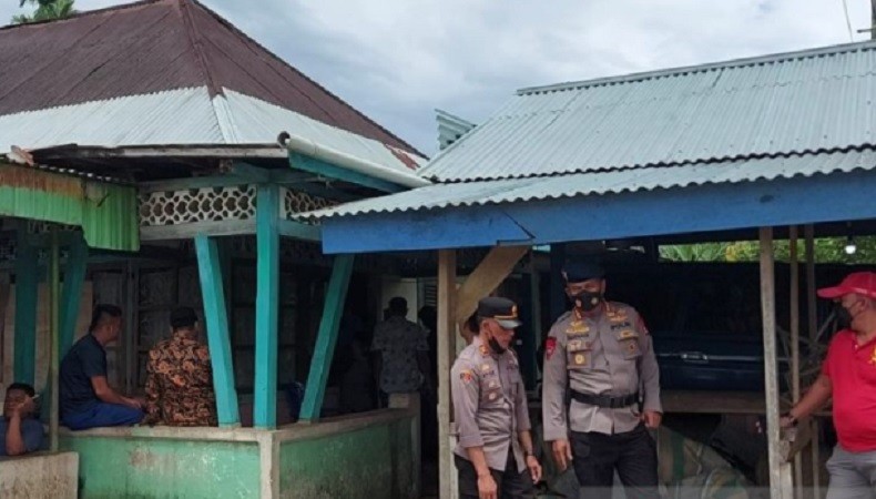 title Sepak Terjang 3 Terduga Teroris yang Ditangkap Densus 88 di Bengkulu, Aktif Cari Anggota Sepak Terjang 3 Terduga Teroris yang Ditangkap Densus 88 di Bengkulu, Aktif Cari Anggota