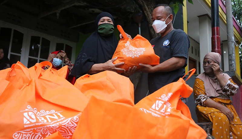 BNI Salurkan Sembako dan Perlengkapan New Normal di Kepulauan Seribu - Bagian 3