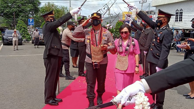 Resmi Jabat Kapolres Sorong Kota, Ini Janji AKBP Johannes Kindangen