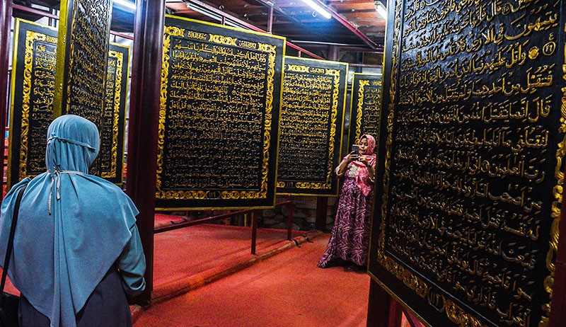 Alquran Terbesar Dunia Menjadi Destinasi Wisata Religi di Palembang  - Bagian 2