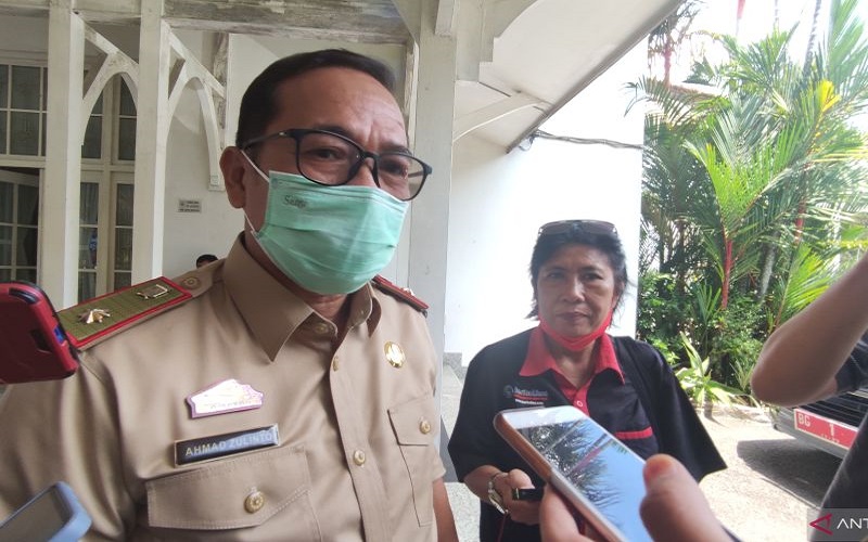 title Siswa SMP Dirawat karena Diduga Diinjak Kepala Sekolah, Begini Respons Disdik Palembang Siswa SMP Dirawat karena Diduga Diinjak Kepala Sekolah, Begini Respons Disdik Palembang