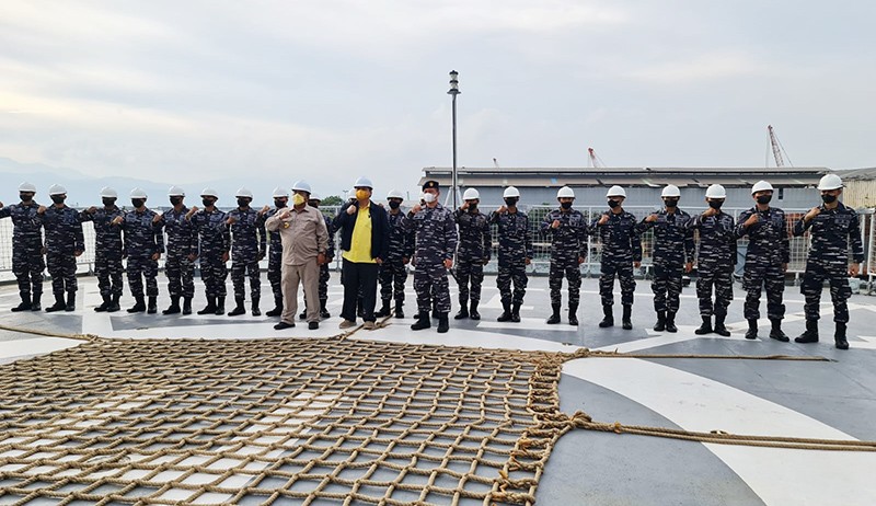 Menko Airlangga Tinjau KRI Teluk Palu-523 di Galangan Kapal yang Diresmikan Sang Ayah - Bagian 1