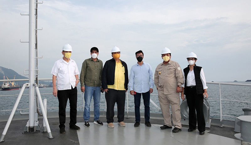 Menko Airlangga Tinjau KRI Teluk Palu-523 di Galangan Kapal yang Diresmikan Sang Ayah - Bagian 4