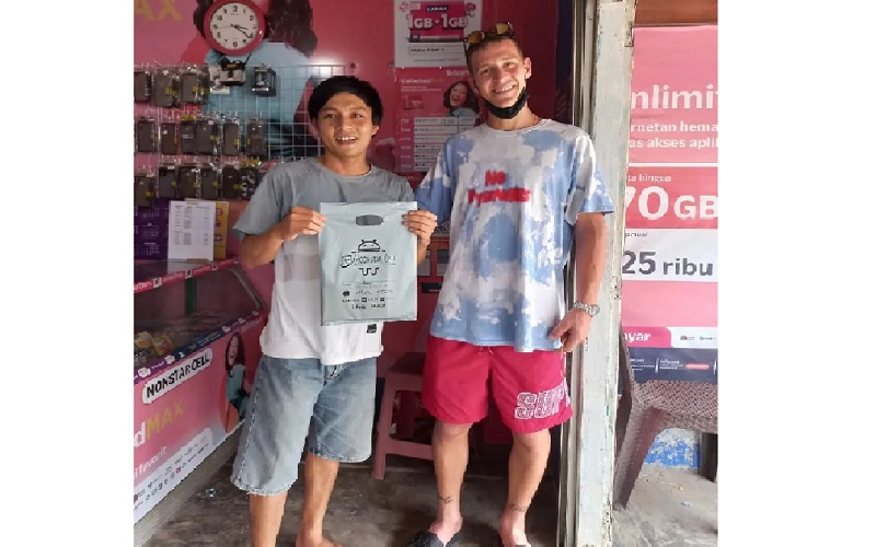 Didatangi Pembalap Fabio Quartararo, Konter Pulsa di Mandalika Ini Laris Manis
