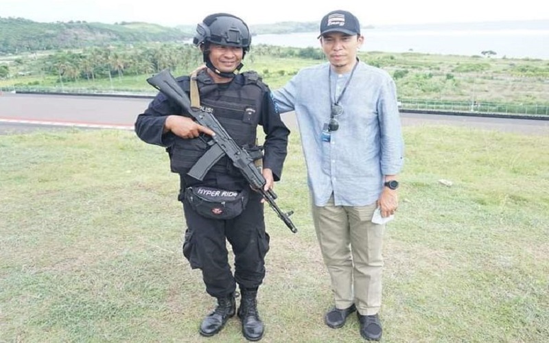 title Pengakuan Brimob Tegur TGB di Sirkuit Mandalika: Saya Lemas Merasa Bersalah Pengakuan Brimob Tegur TGB di Sirkuit Mandalika: Saya Lemas Merasa Bersalah