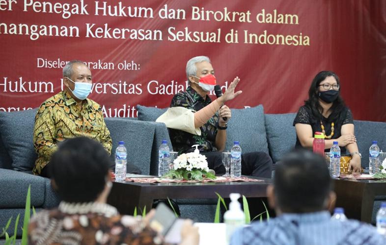Ganjar Minta Masyarakat Tidak Takut Melaporkan Kekerasan yang Dialami