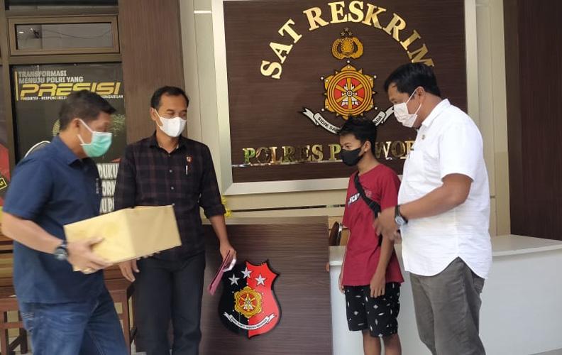 title Warga Wadas yang Sempat Diamankan Polisi Dipulangkan usai Isolasi di RS Warga Wadas yang Sempat Diamankan Polisi Dipulangkan usai Isolasi di RS