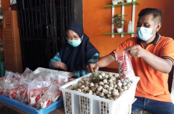 Kisah Sukses Mansyur Eks TKI asal Kediri Raup Cuan dari Jual Bakso Rp2.000 per Porsi