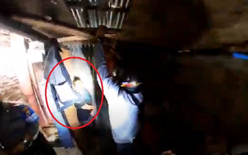 Digerebek, Istri Pengedar Narkoba Ngumpet di Gantungan Baju, Polisi sampai Ngakak