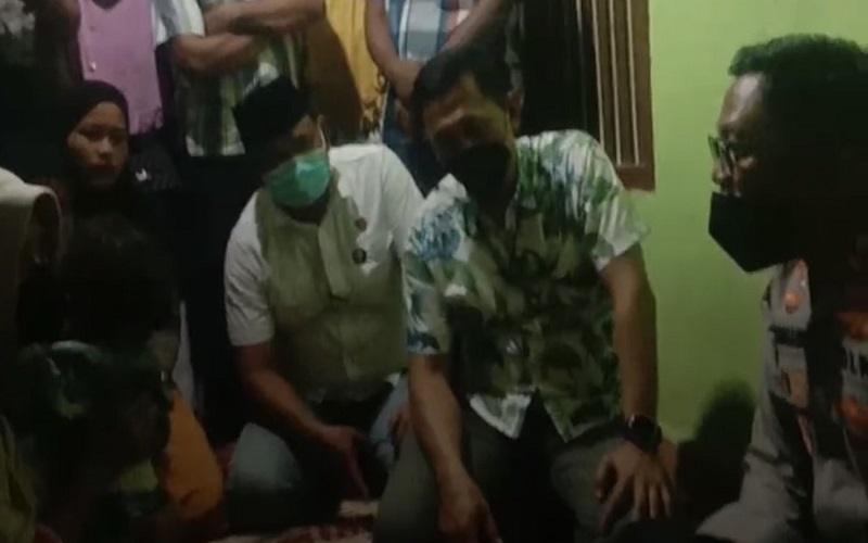 Sambangi Keluarga Tahanan Tewas Luka Lebam, Kapolres Lubuklinggau: Saya Mohon Maaf