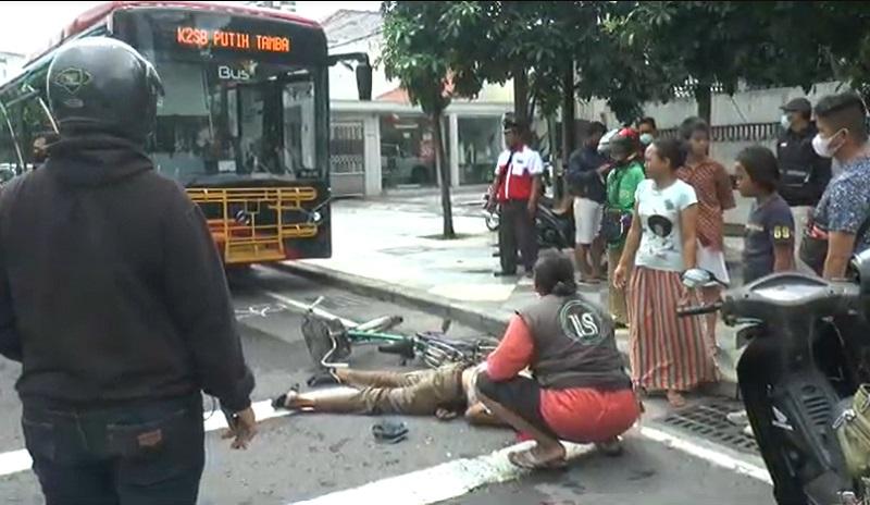 Suroboyo Bus Tabrak Kakek hingga Kritis, Keluarga Marah karena Pertolongan Lamban 