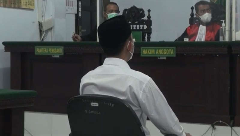 title Sidang Perdana, JPU Ungkap Bripda Randy Paksa Almarhum Novia Aborsi 2 Kali Sidang Perdana, JPU Ungkap Bripda Randy Paksa Almarhum Novia Aborsi 2 Kali
