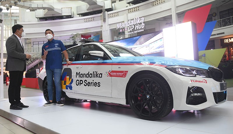 BMW Indonesia Serahkan Mobil Listrik BMW 330e M Sport untuk Safety Car MotoGP - Bagian 3