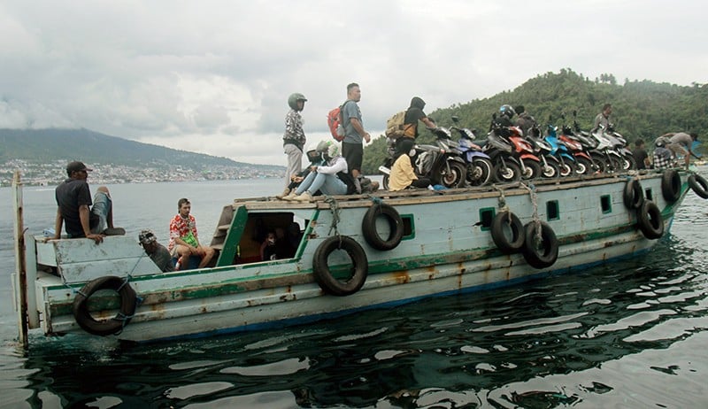 Kapal Kayu Menjadi Transportasi Andalan Warga Kota Tidore Kepulauan - Bagian 1