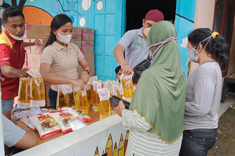 Stabilkan Harga Minyak Goreng, Disdagin Kulonprogo Gelar Operasi Pasar