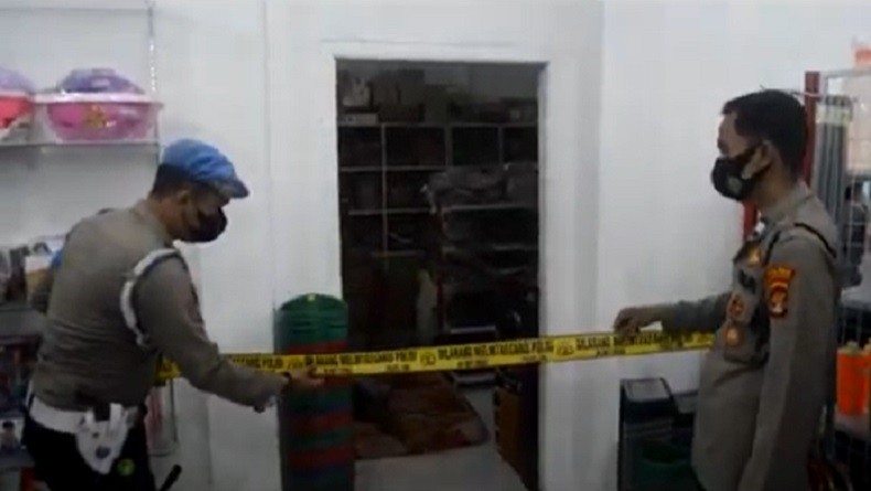Penjaga Gudang Minimarket Ditemukan Tewas, Polisi Olah TKP