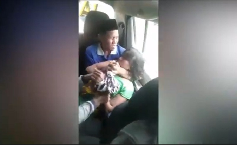 title Geger, Perempuan di Lumajang Potong Kelamin Suami saat Berhubungan Badan Geger, Perempuan di Lumajang Potong Kelamin Suami saat Berhubungan Badan