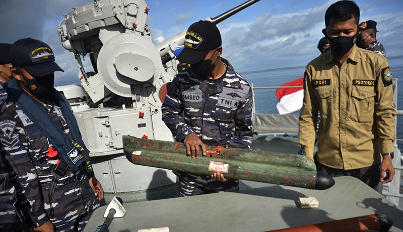 Benda Asing Mirip Rudal Ditemukan di Kepulauan Selayar, Ternyata Ini Fungsinya - Bagian 3