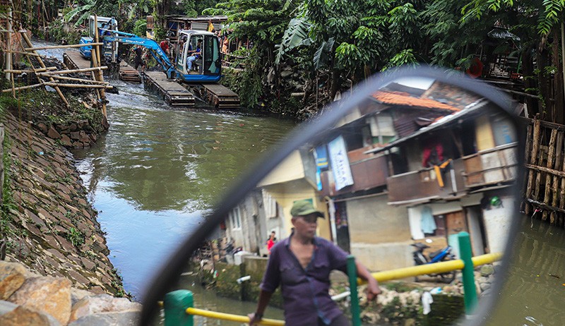 PTUN Jakarta Perintahkan Gubernur Anies Lanjutkan Pengerukan Kali Mampang - Bagian 4