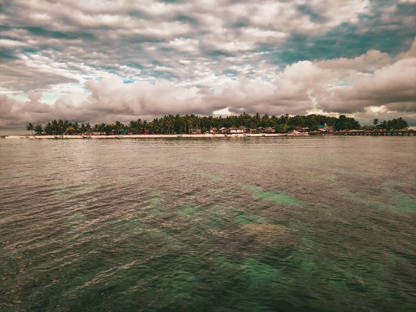 Pulau Balabalagan, Surga Tersembunyi yang Diperebutkan Dua Kabupaten