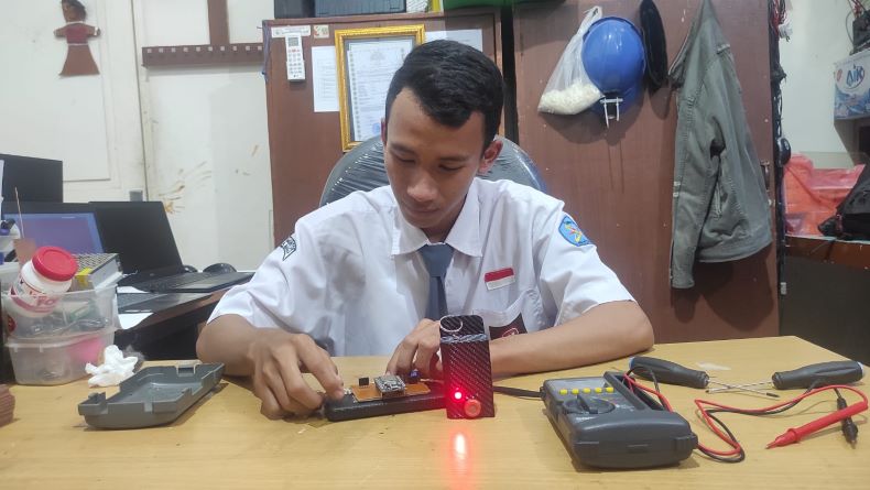 Inovatif, Siswa SMK di Bangka Barat Ciptakan Alat Pendeteksi Alkohol