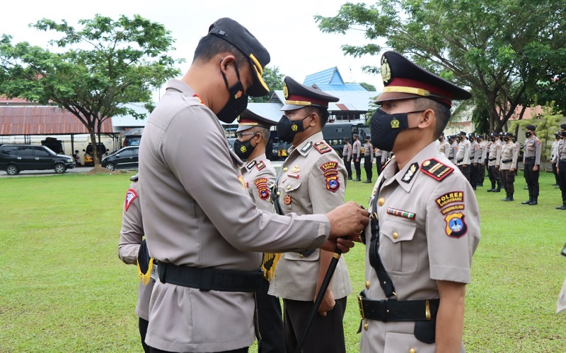 Mutasi di Polres Banjarbaru, 3 Kasat dan 1 Kapolsek Berganti