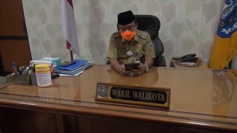 title Sepak Terjang Wawalkot Tegal Jumadi, Pernah Mangkir Kerja hingga Masuk DTKS Kemensos Sepak Terjang Wawalkot Tegal Jumadi, Pernah Mangkir Kerja hingga Masuk DTKS Kemensos