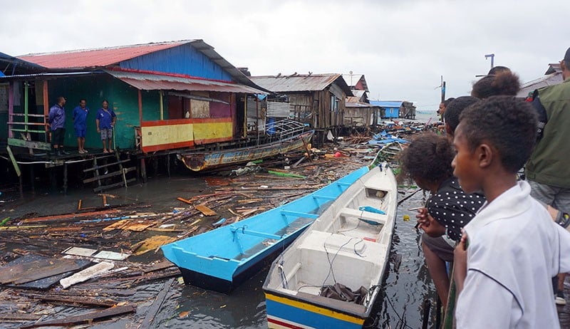 Penampakan Rumah Hanyut dan Rusak Diterjang Gelombang Tinggi di Kota Sorong - Bagian 2