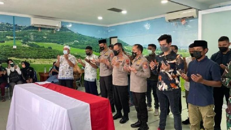 Jenazah Briptu M Faisal Helut, Korban Konflik Pulau Haruku Dimakamkan di TMB Ambon
