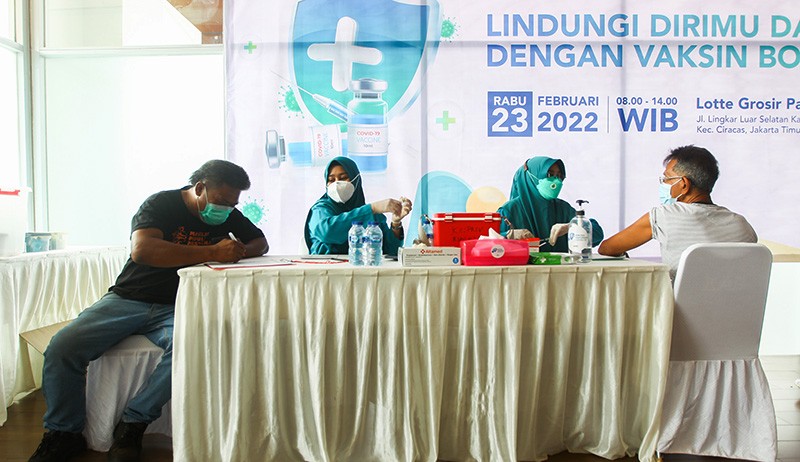 Lotte Mart Gandeng MNC Peduli Gelar Sentra Vaksinasi Booster - Bagian 2