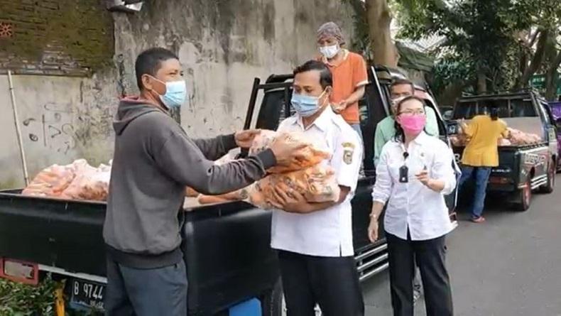 Protes Hasil Panen Tak Laku, Petani di Boyolali Jual Wortel Bayar Seikhlasnya 
