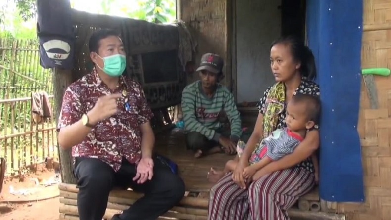 title Miris, Balita di Subang Derita Teratoma, Setiap Hari Nangis Menahan Sakit Miris, Balita di Subang Derita Teratoma, Setiap Hari Nangis Menahan Sakit