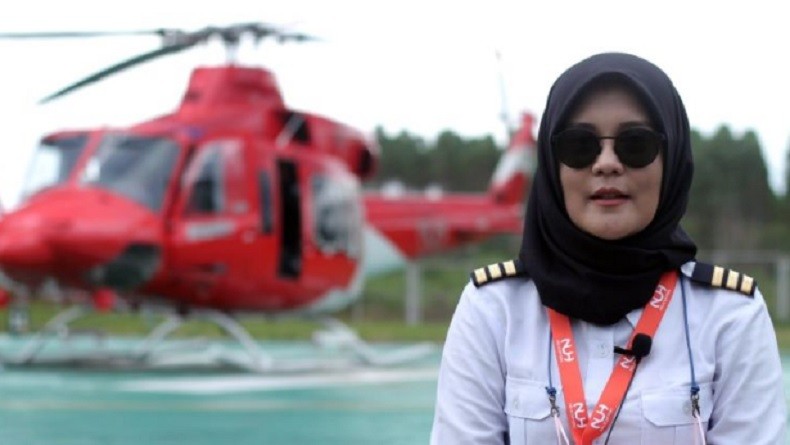 Mantan Pramugari Polisi Jadi Pilot Helikopter Bom Air, Indria Puji: Saya Menikmati Tantangan