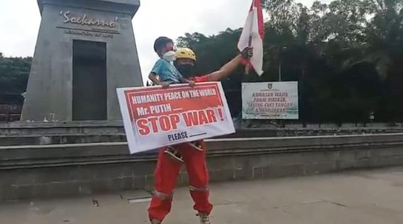  Demo Tolak Serangan Rusia ke Ukraina, Pensiunan TNI Ini Serukan Perdamaian