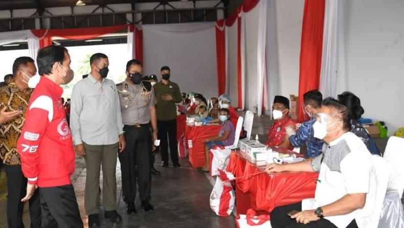 Jokowi Minta Capaian Vaksinasi Seluruh Daerah di Sulut di Atas 70 Persen