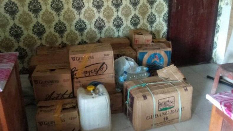 Polisi Amankan Ratusan Liter Miras di Talaud