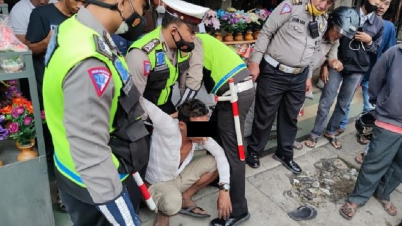 Gemetaran saat Lewati Razia Helm, Pemuda di Tanjungbalai Ketahuan Kantongi Sabu