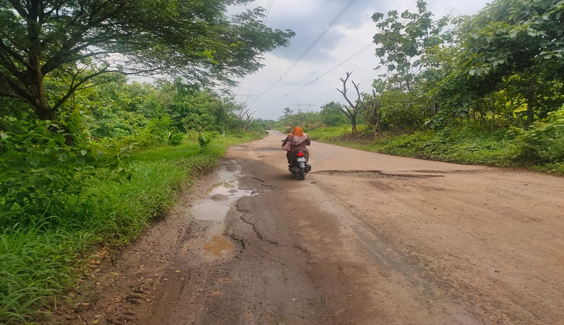    Jalan Lingkar Utara Majalengka Rusak Parah, Tahun Ini Diperbaiki