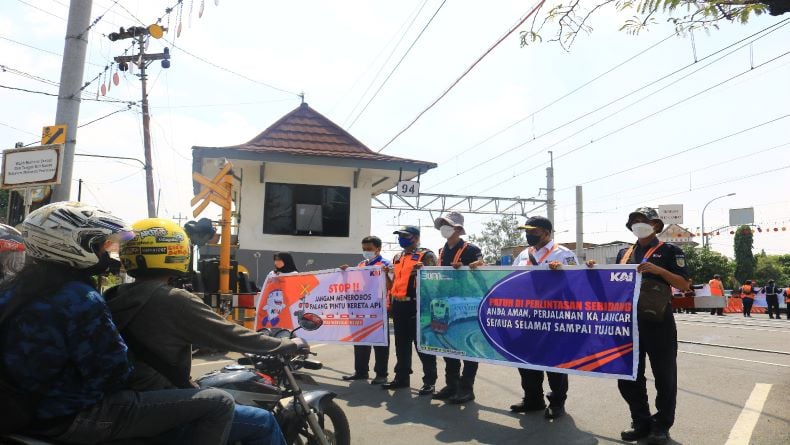 KAI Daops 6 Yogyakarta Gencarkan Sosialisasi Keselamatan Di Perlintasan ...