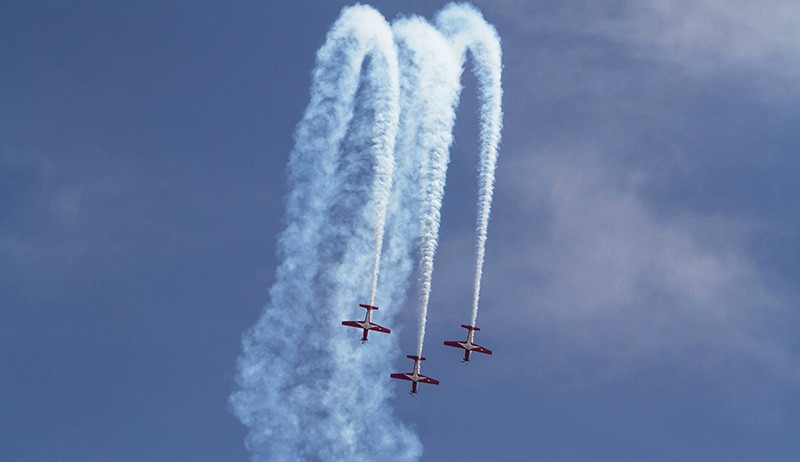 Atraksi Pesawat Jupiter TNI AU Peringati Serangan Umum 1 Maret 1949 - Bagian 1