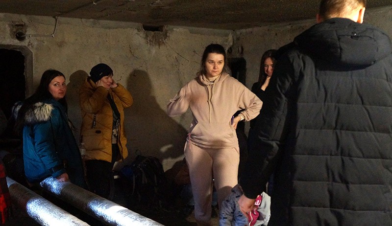 Begini Kondisi Warga Sipil Ukraina Bertahan di Ruang Bawah Tanah - Bagian 3