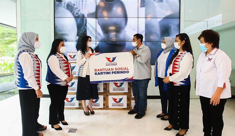 Kartini Perindo Berikan Santunan kepada Balita Penderita Tumor Pipi - Bagian 2