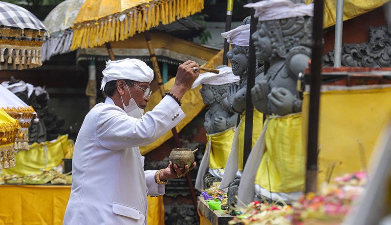 Prosesi Tawur Agung Kesanga di Pura Aditya Jaya Rawamangun - Bagian 5